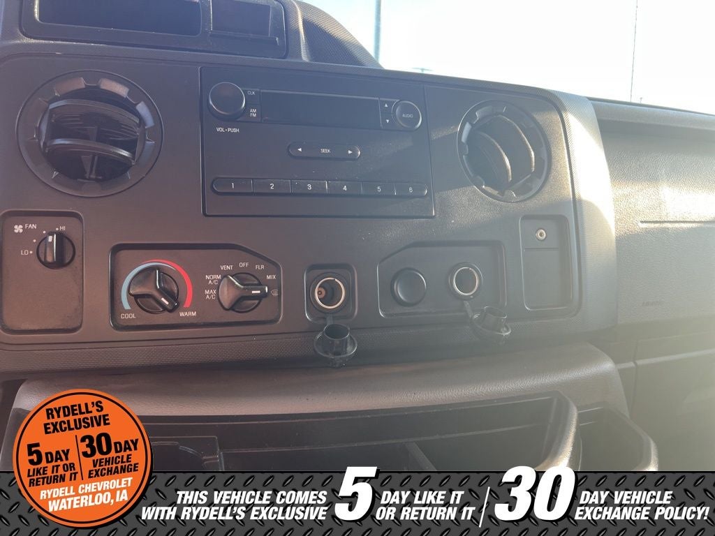 2017 Ford E-350SD Base Cutaway