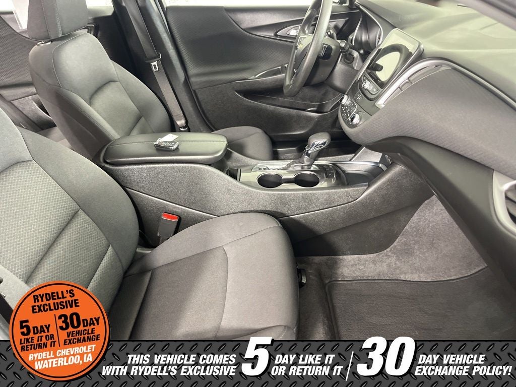 2025 Chevrolet Malibu 1LT - Photo 17