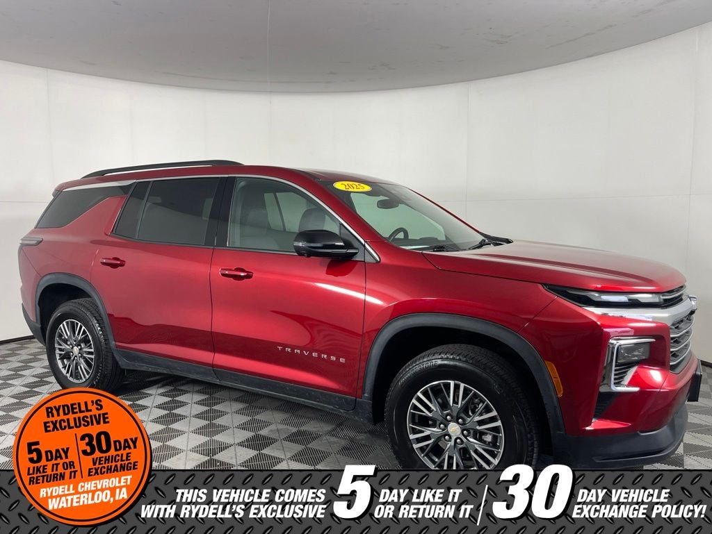 2025 Chevrolet Traverse LT