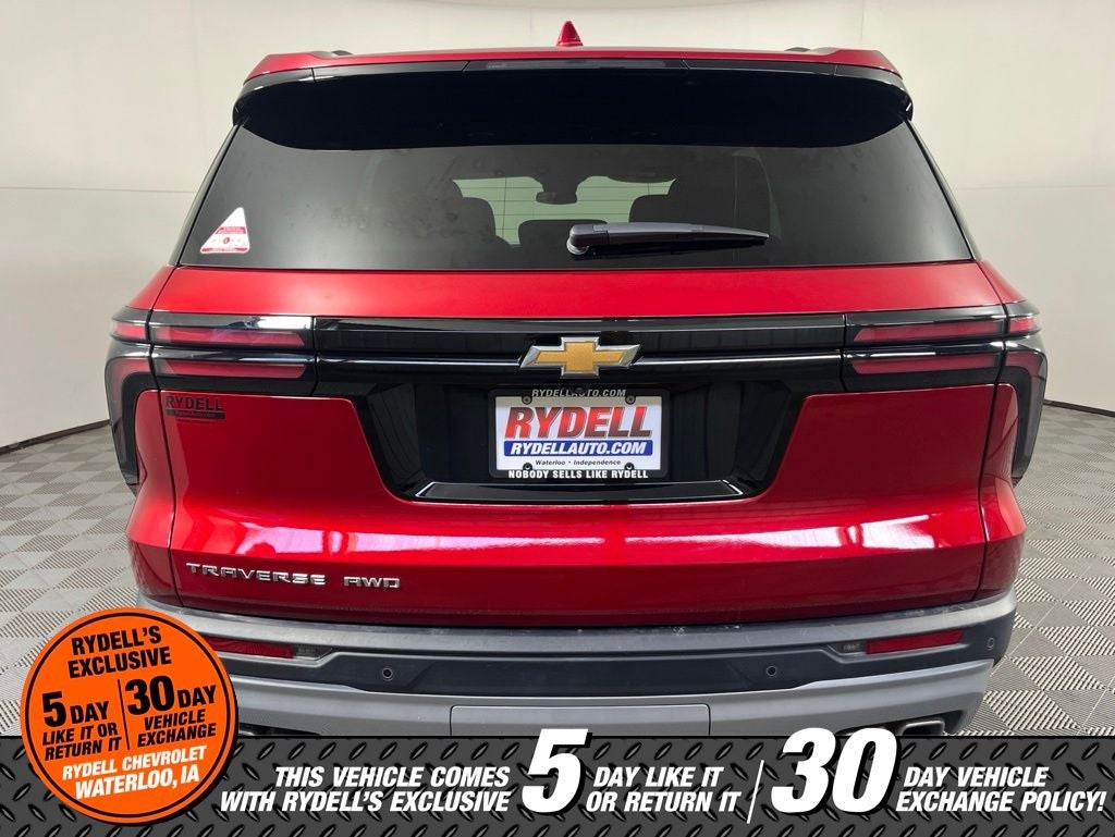 2025 Chevrolet Traverse LT