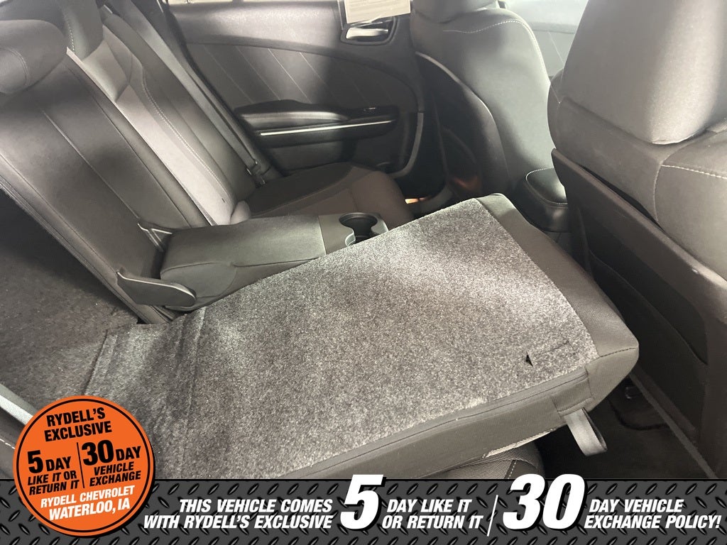 2016 Dodge Charger SXT