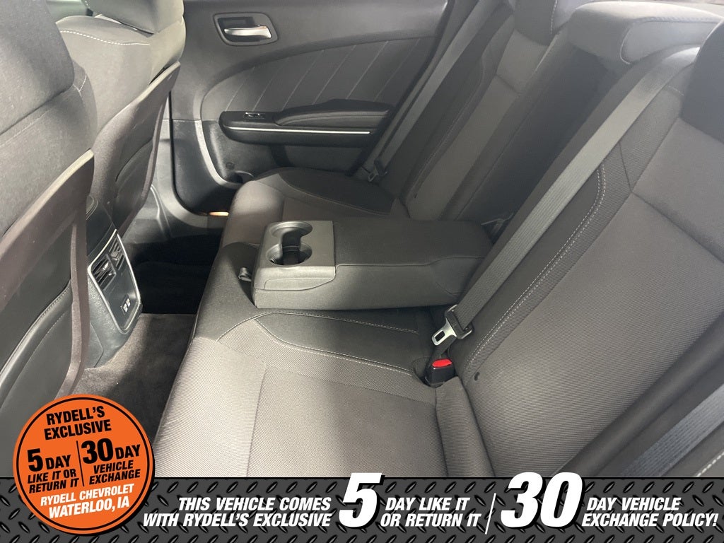 2016 Dodge Charger SXT