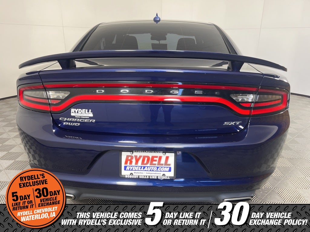 2016 Dodge Charger SXT