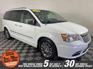 2014 Chrysler Town &amp; Country Touring-L