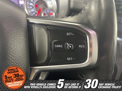 2020 RAM 1500 Laramie Crew Cab 4x4 5'7" Box