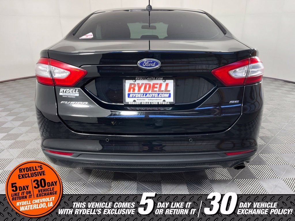 2016 Ford Fusion SE