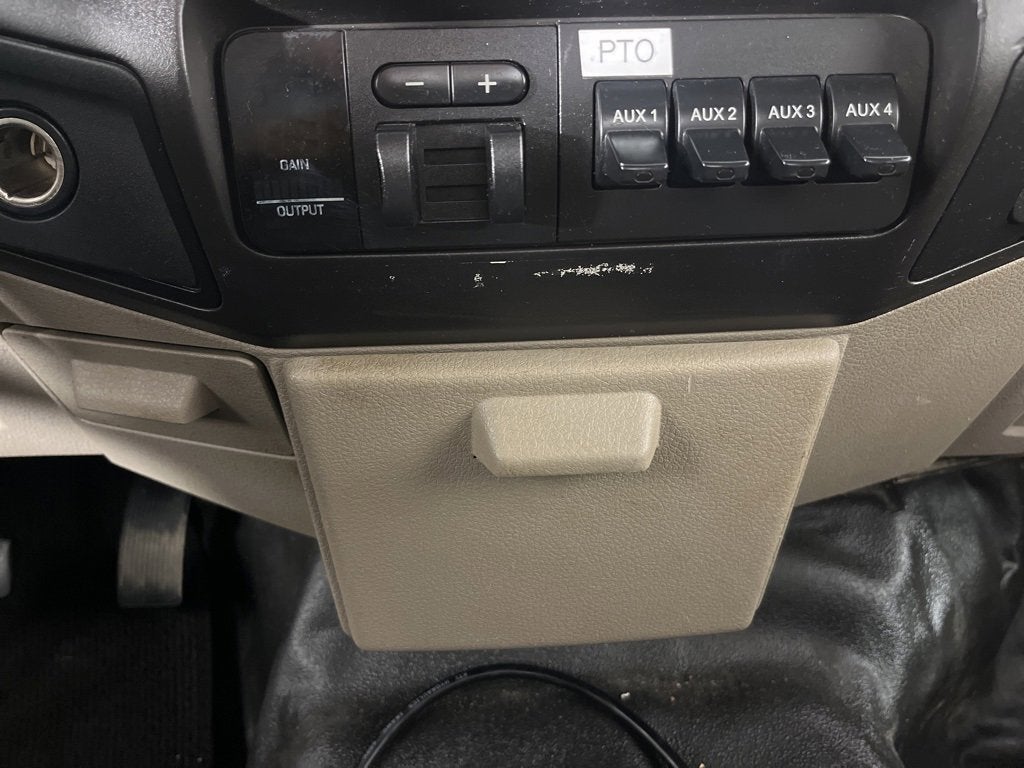 2008 Ford Super Duty F-450 DRW XL