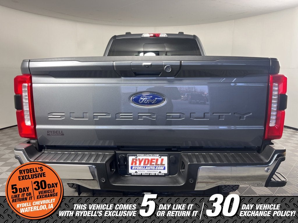 2025 Ford F-350 LARIAT