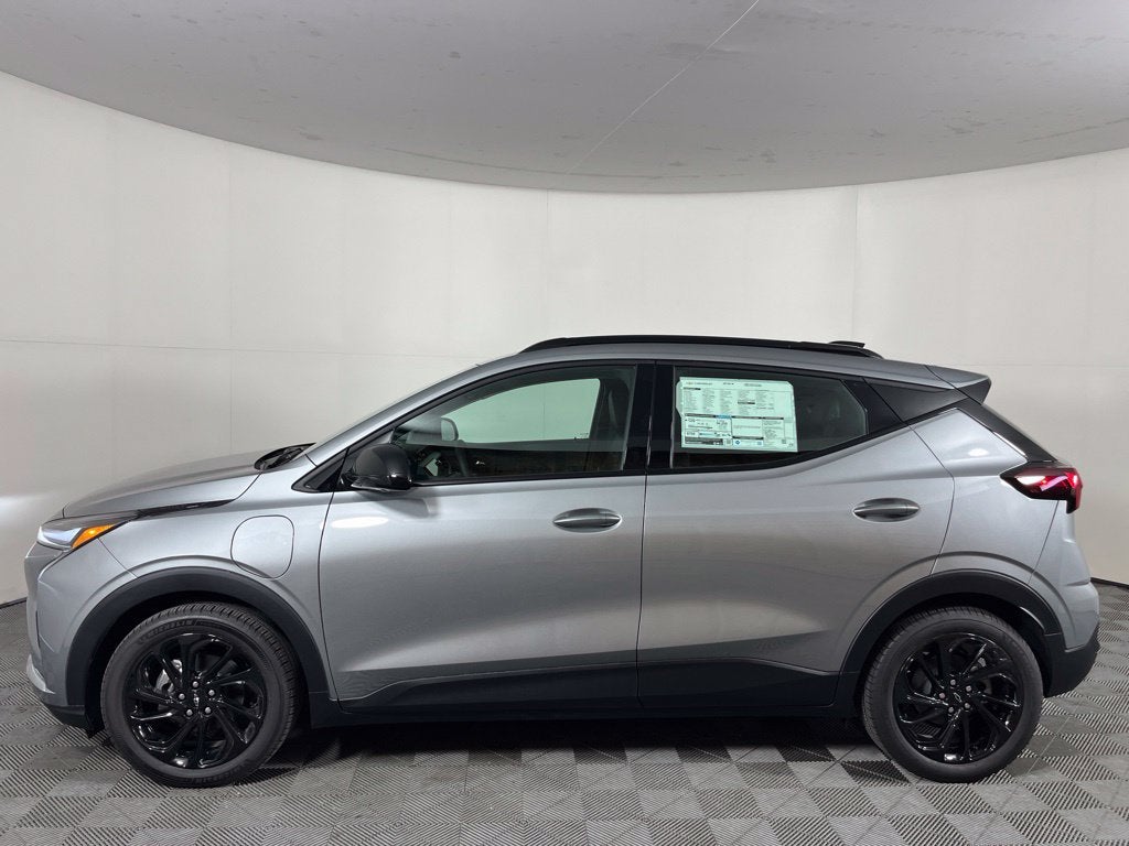 2027 Chevrolet Bolt RS - Photo 11