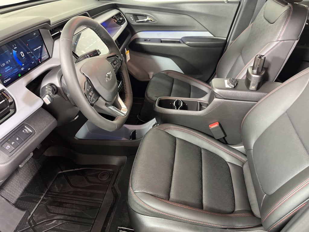 2027 Chevrolet Bolt RS - Photo 17