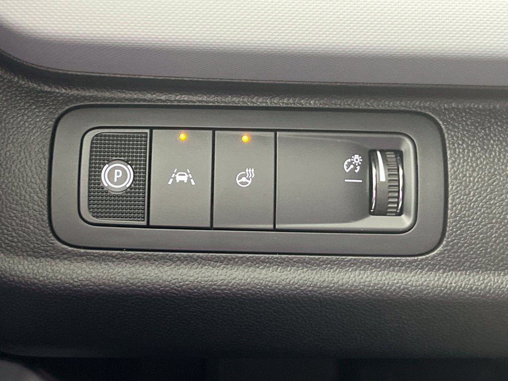 2027 Chevrolet Bolt RS - Photo 23