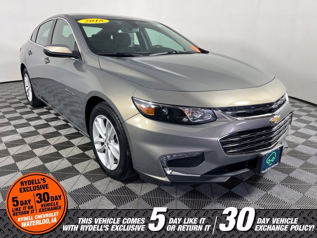 2018 Chevrolet Malibu 1LT - Photo 2