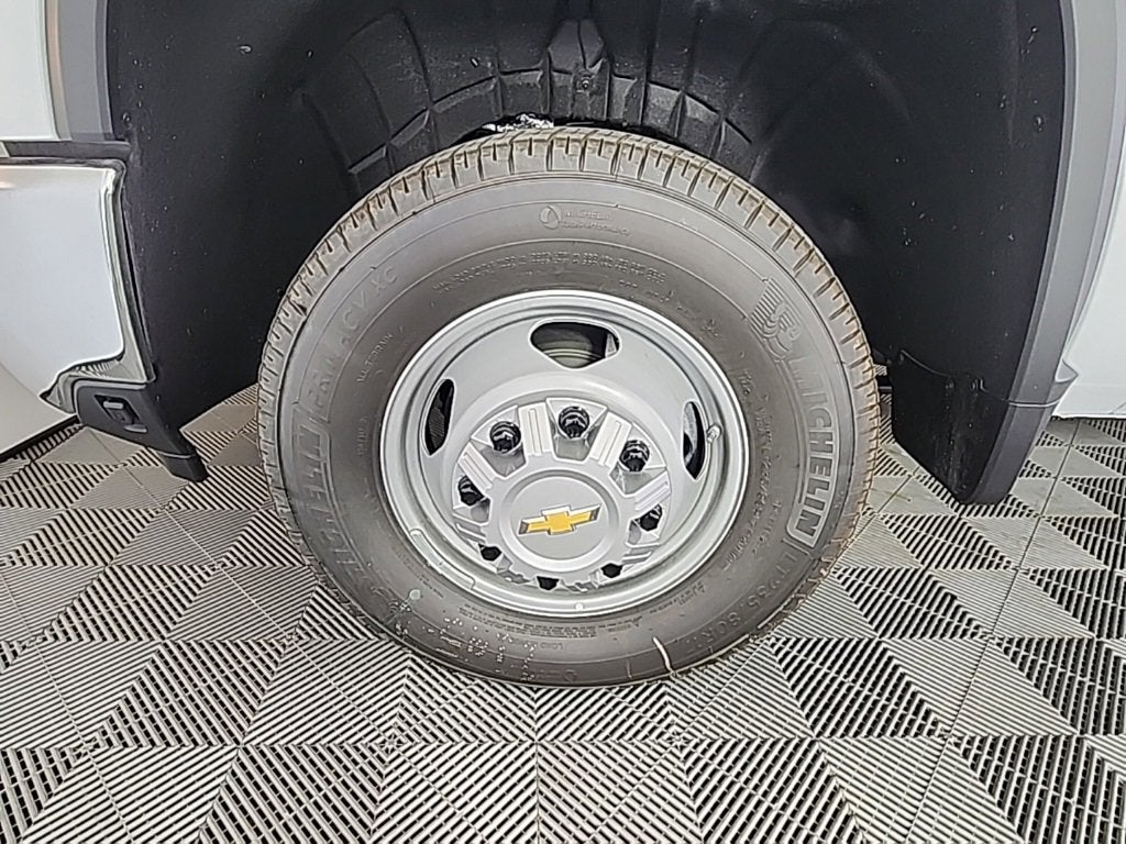 2025 Chevrolet Silverado 3500 HD Chassis Cab Work Truck