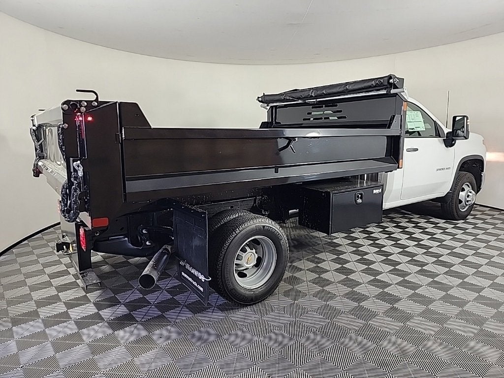 2025 Chevrolet Silverado 3500 HD Chassis Cab Work Truck