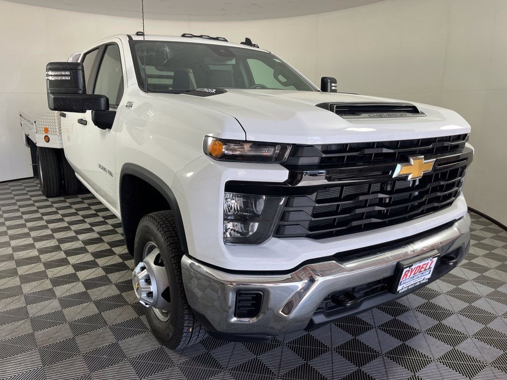 2026 Chevrolet Silverado 3500 HD Chassis Cab Work Truck