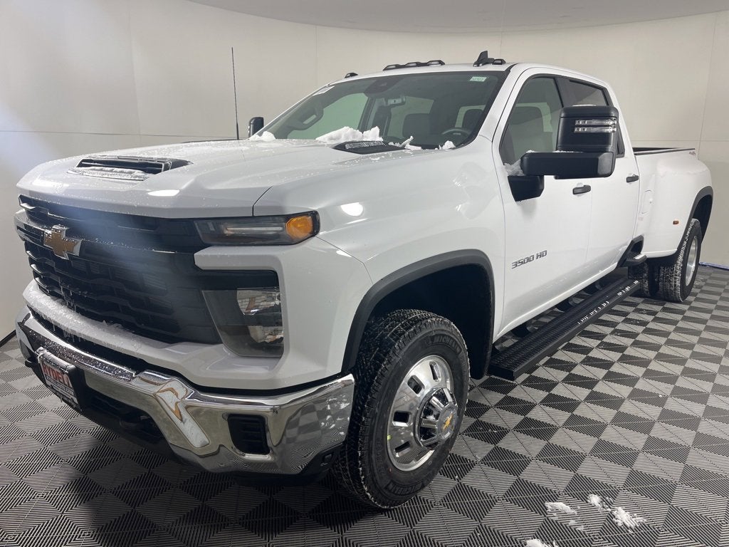 2026 Chevrolet Silverado 3500 HD WT DRW