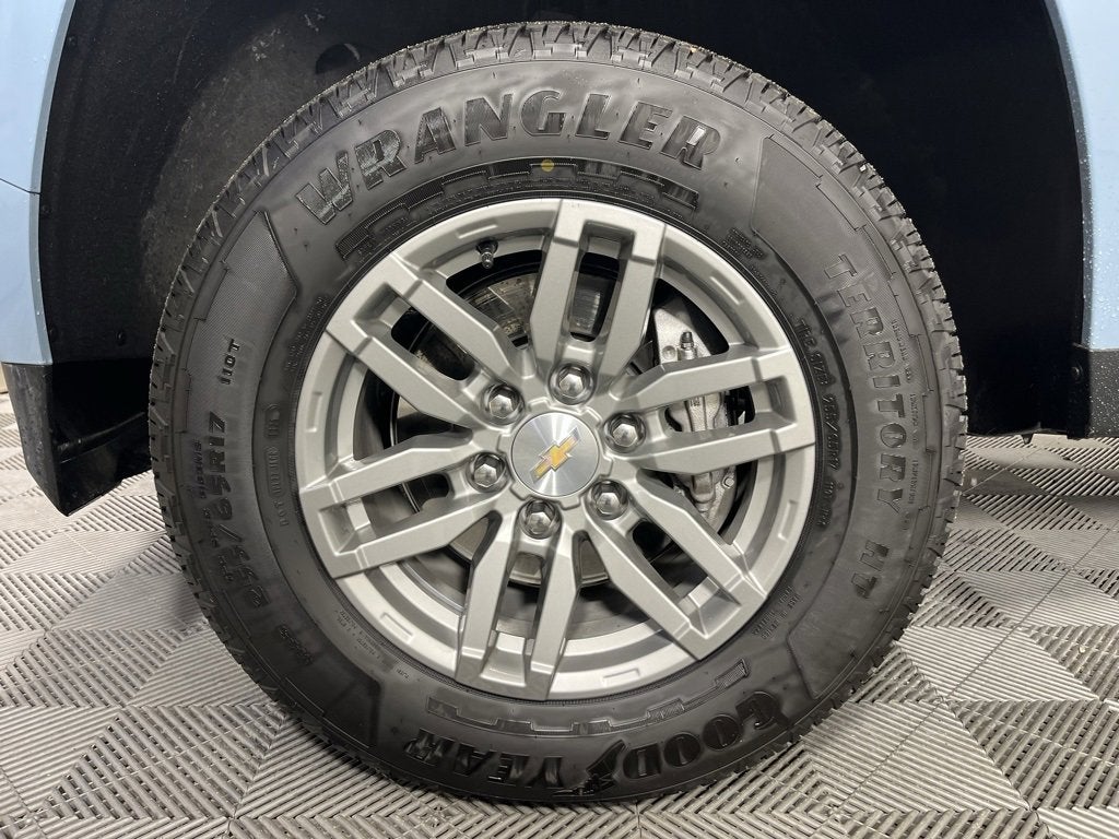 2025 Chevrolet Colorado WT/LT