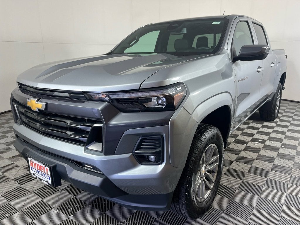 2025 Chevrolet Colorado WT/LT