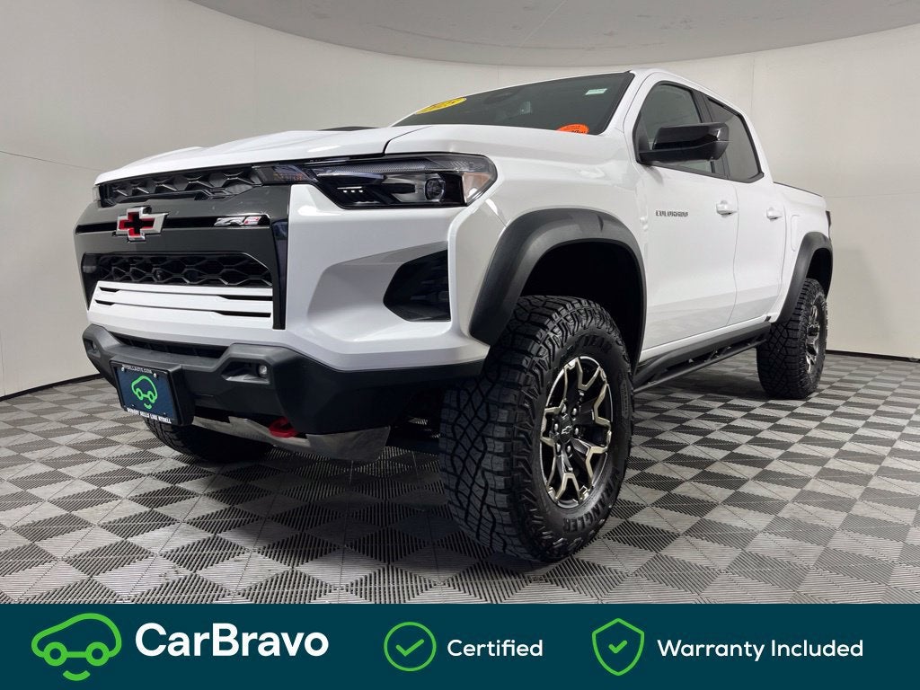 2025 Chevrolet Colorado ZR2 - Photo 15