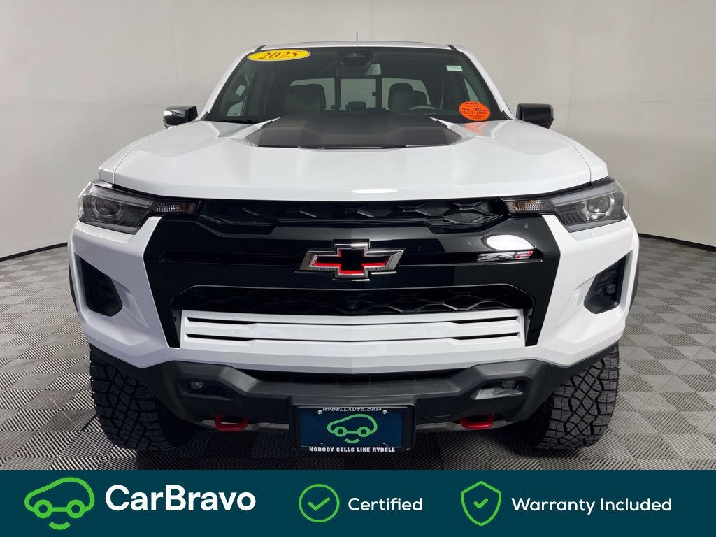 2025 Chevrolet Colorado ZR2 - Photo 16