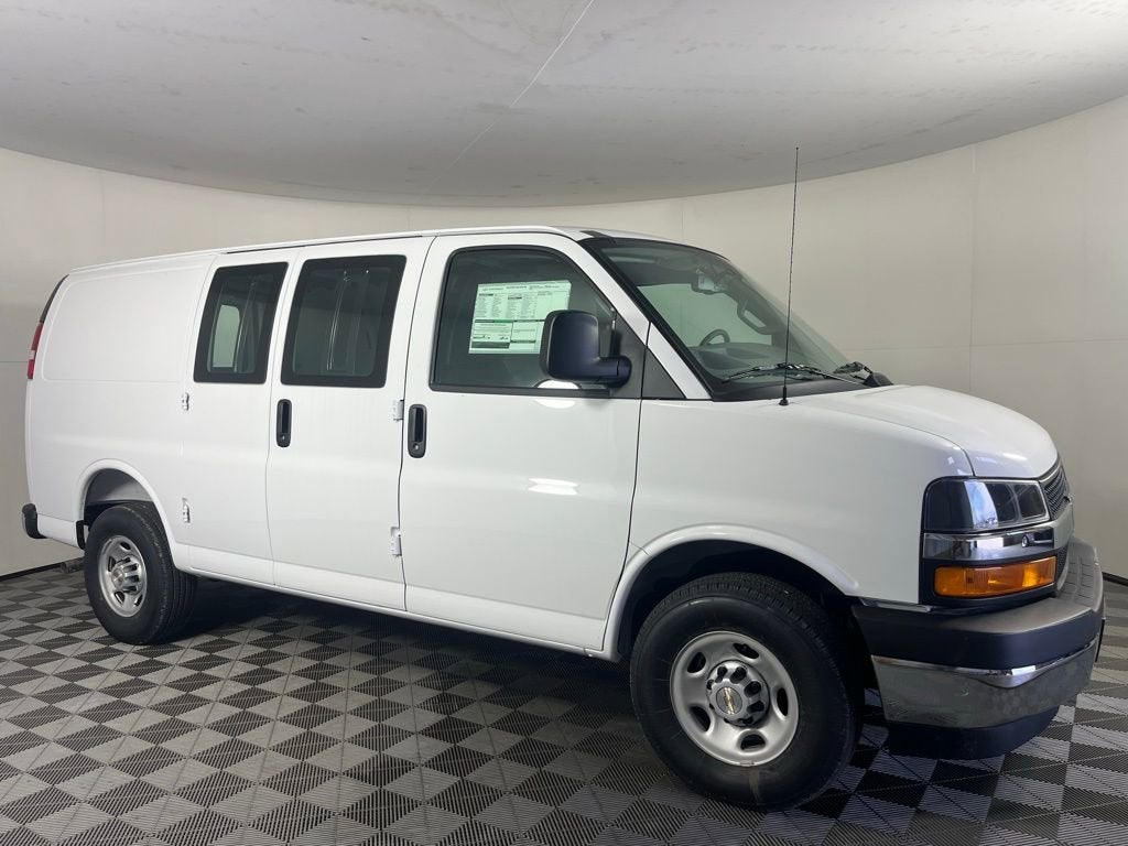 2026 Chevrolet Express Cargo WT