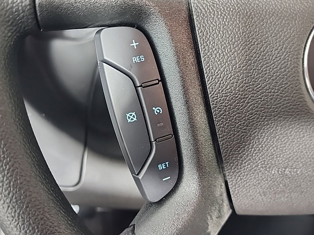 2025 Chevrolet Express Cargo 3500 WT