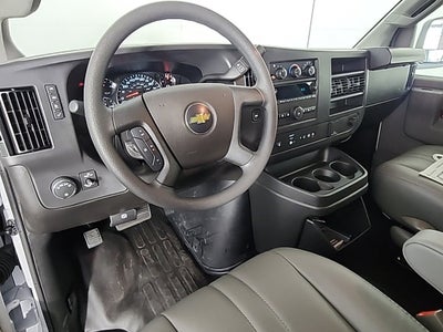2025 Chevrolet Express Cargo 3500 WT