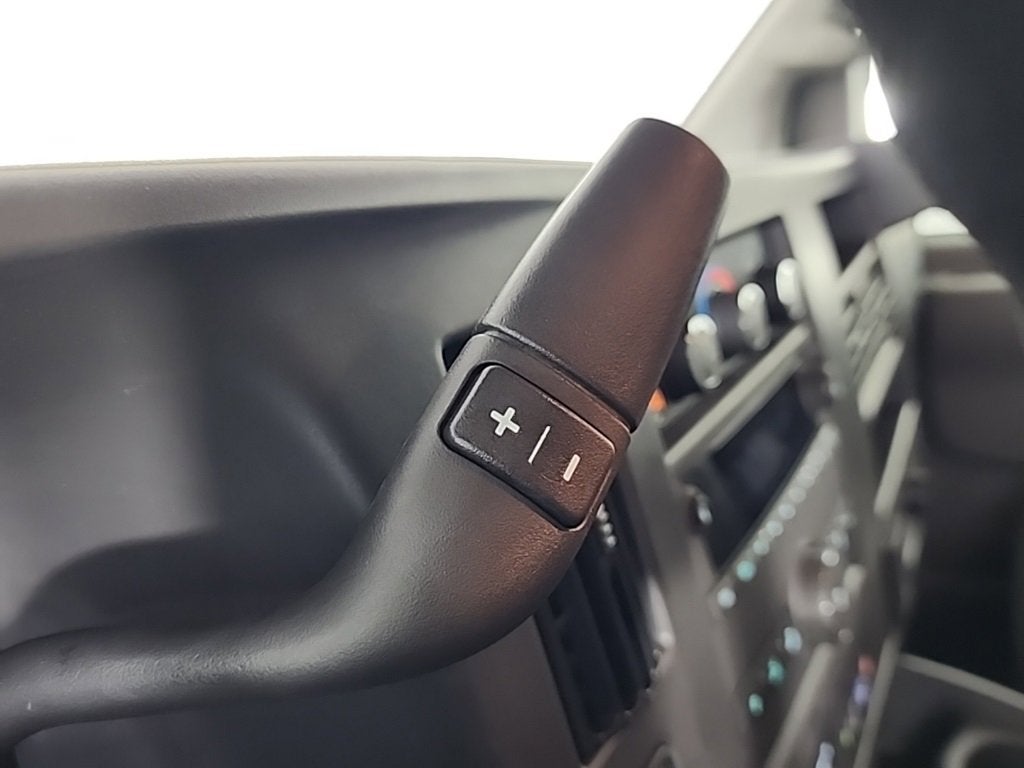 2025 Chevrolet Express Cargo 3500 WT