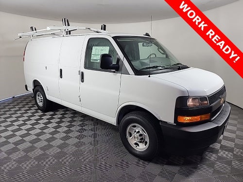 2025 Chevrolet Express Cargo 3500 WT