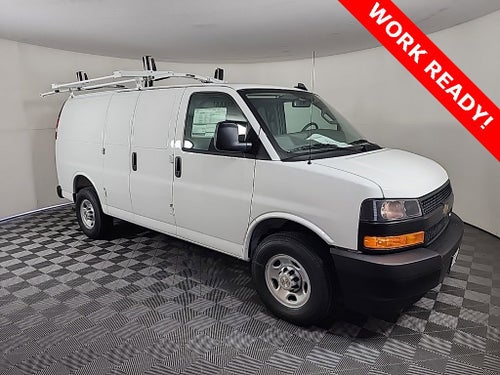 2025 Chevrolet Express Cargo 3500 WT