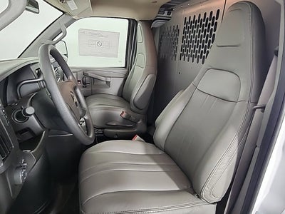 2025 Chevrolet Express Cargo 3500 WT
