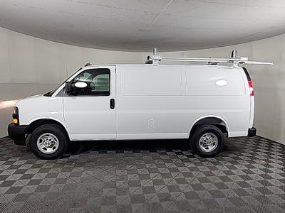 2025 Chevrolet Express Cargo 3500 WT