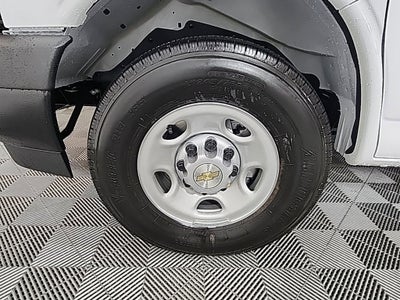 2025 Chevrolet Express Cargo 3500 WT