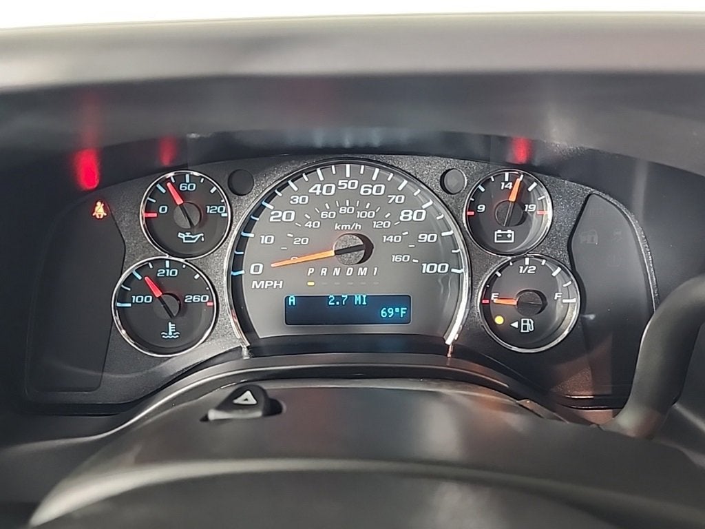 2025 Chevrolet Express Cargo 3500 WT