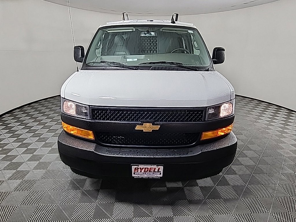 2025 Chevrolet Express Cargo 3500 WT