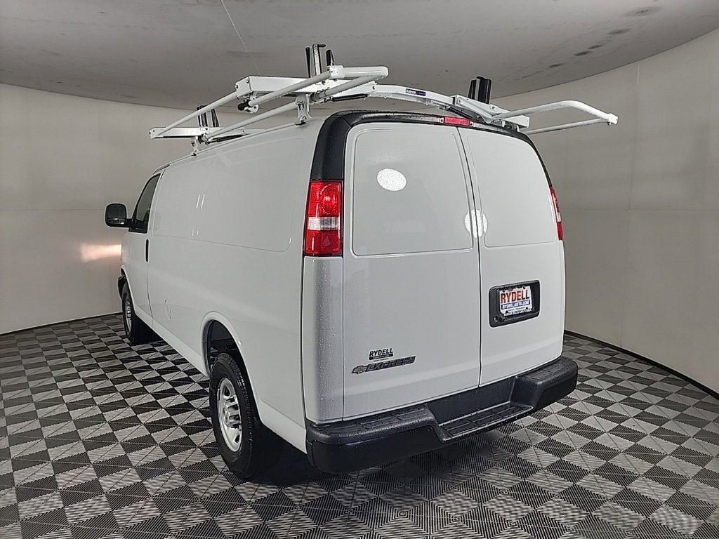2025 Chevrolet Express Cargo 3500 WT