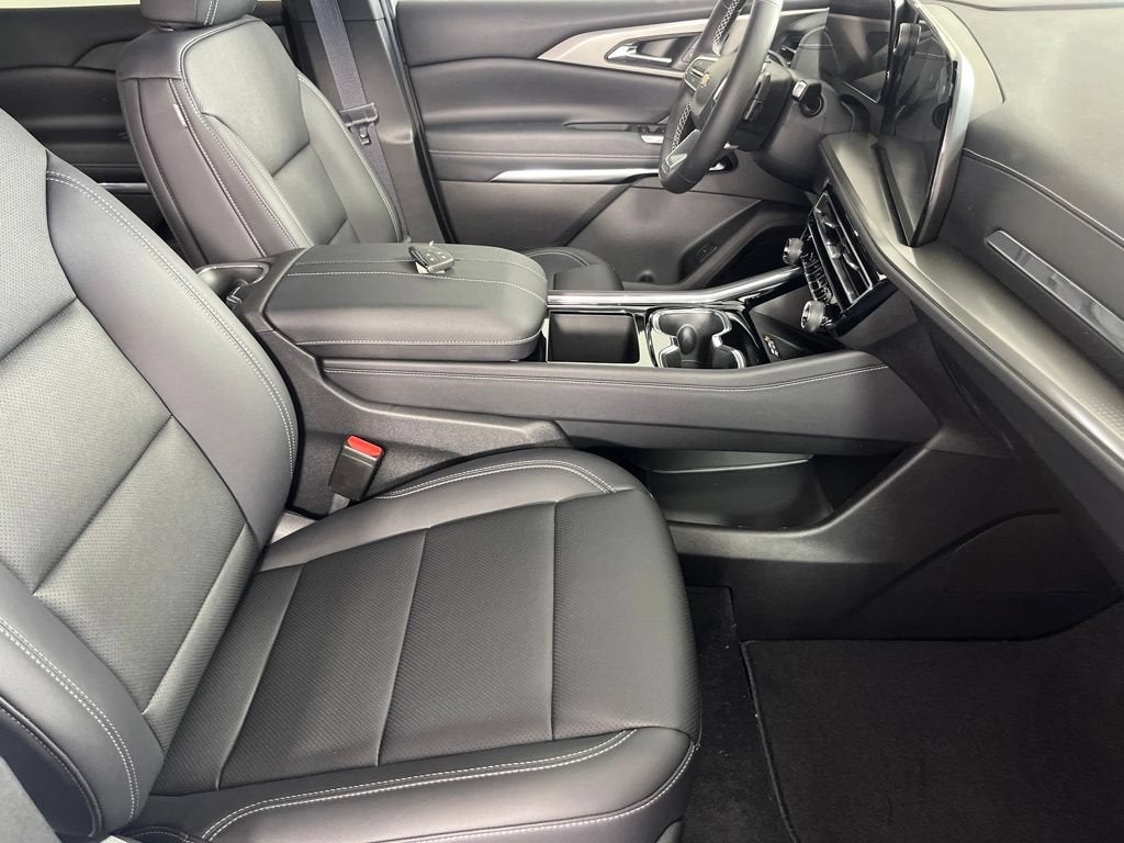 2026 Chevrolet Traverse LT - Photo 17