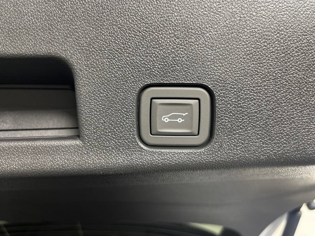 2026 Chevrolet Traverse LT - Photo 22