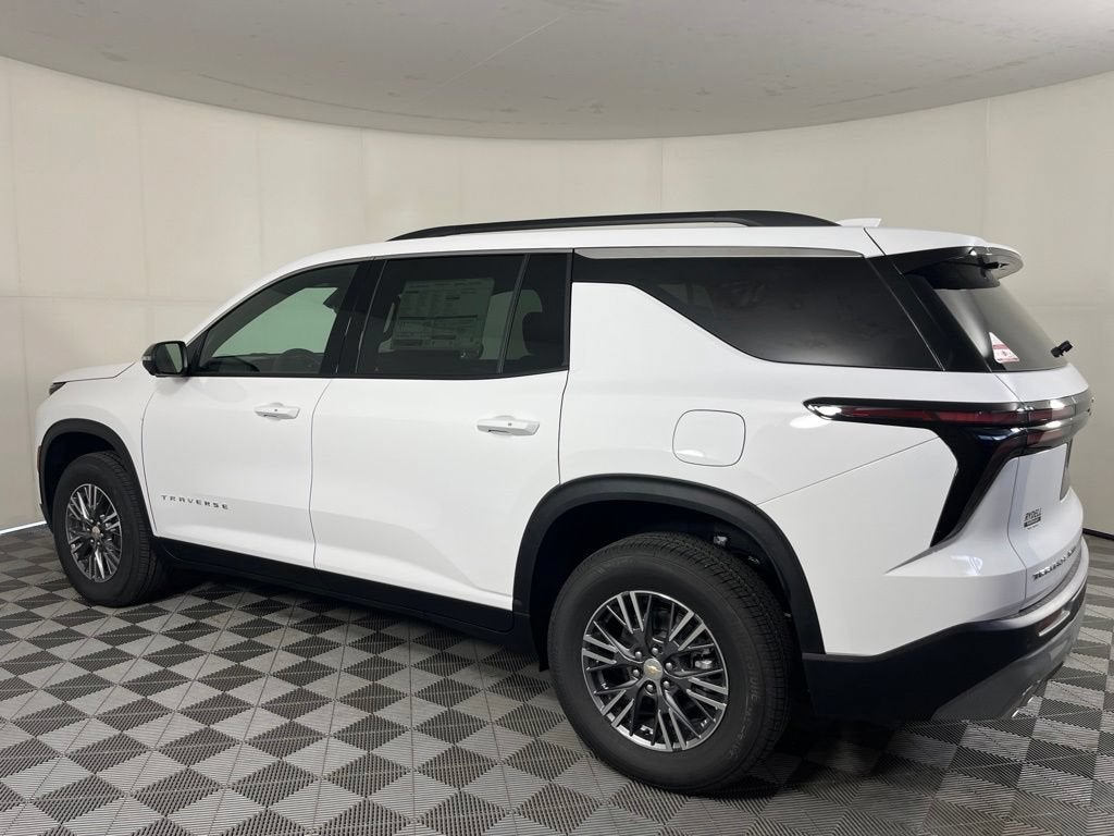 2026 Chevrolet Traverse LT - Photo 8