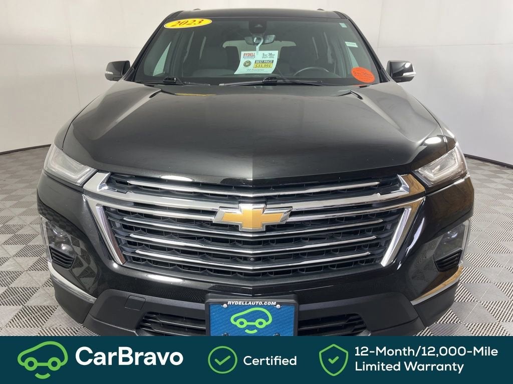 2023 Chevrolet Traverse LT Cloth