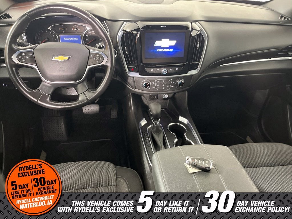 2022 Chevrolet Traverse LT Cloth