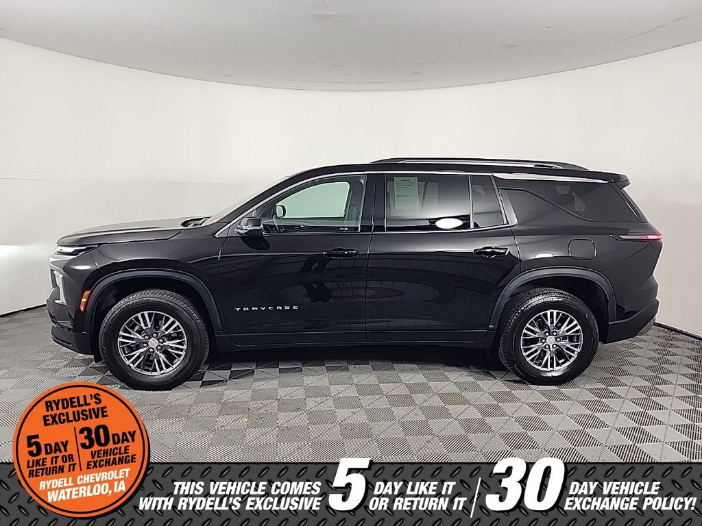 2025 Chevrolet Traverse LT