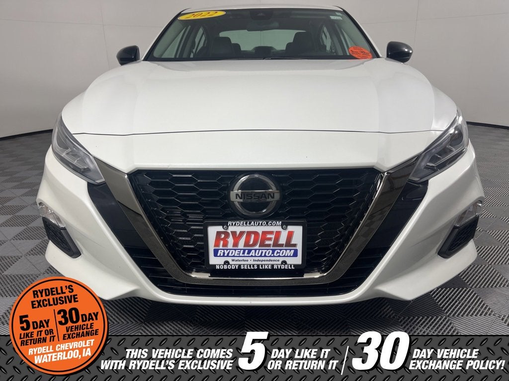 2022 Nissan Altima SR FWD