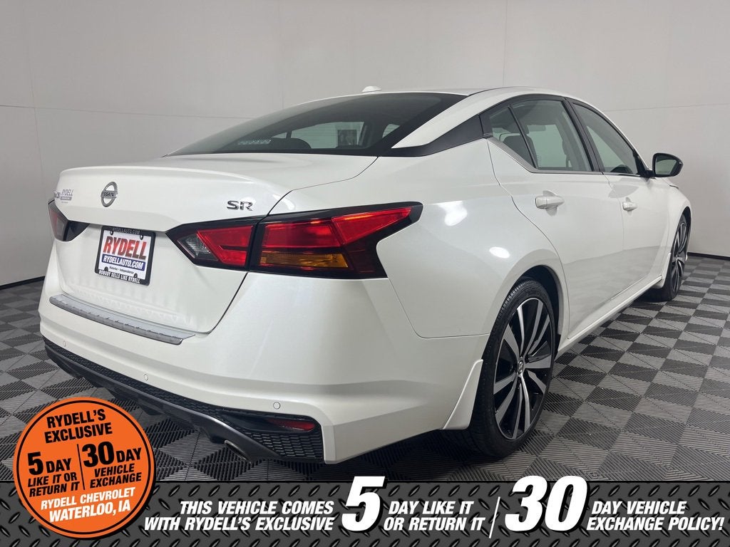 2022 Nissan Altima SR FWD