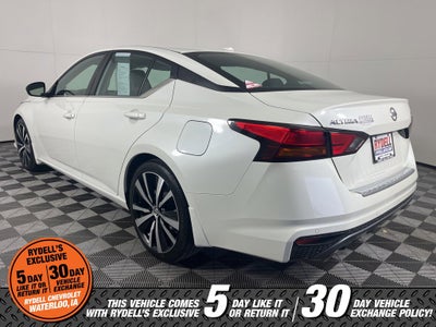 2022 Nissan Altima SR FWD