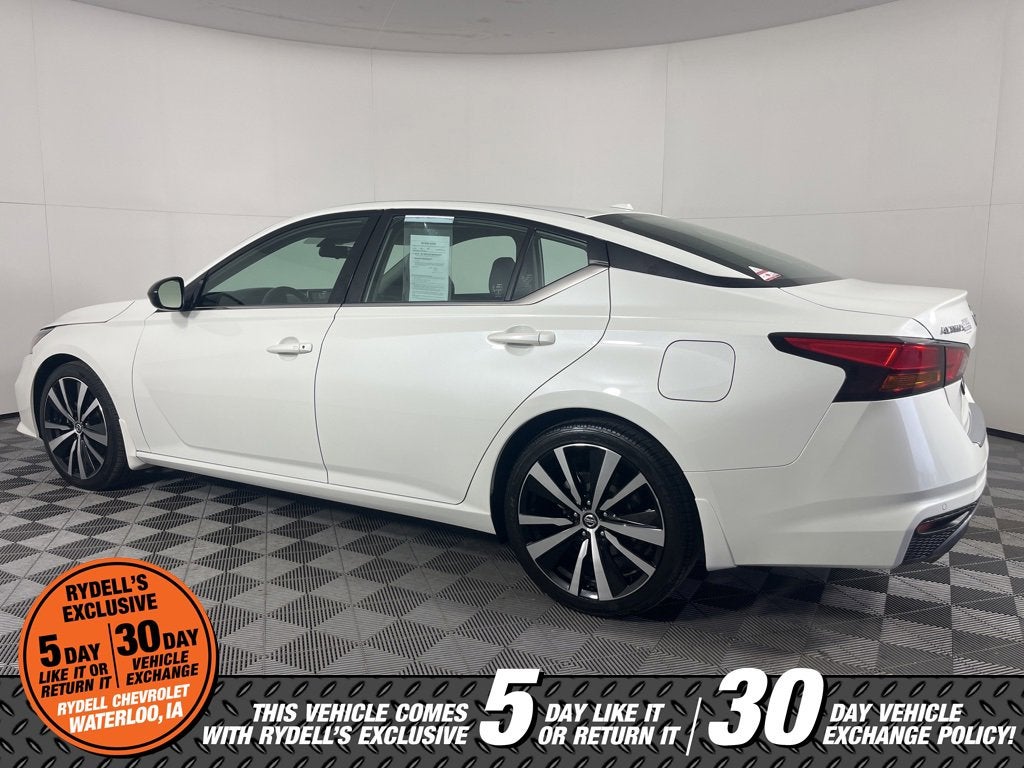 2022 Nissan Altima SR FWD