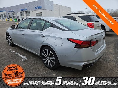 2021 Nissan Altima SR FWD