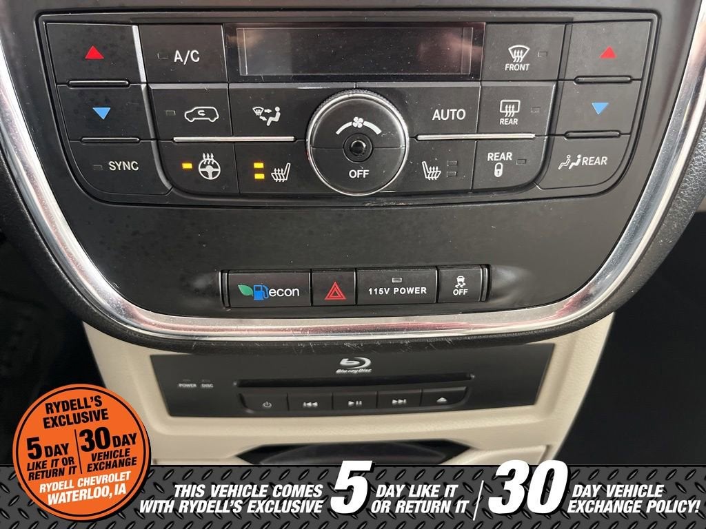 2014 Chrysler Town & Country Touring-L