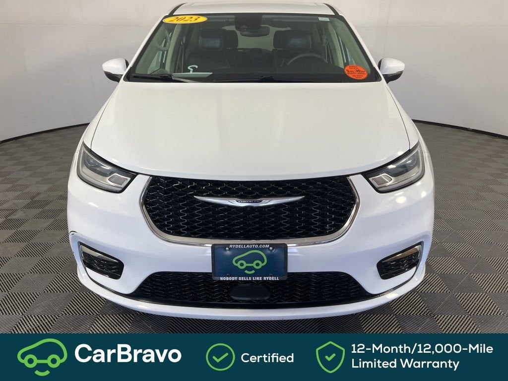 2023 Chrysler Pacifica Hybrid Touring L