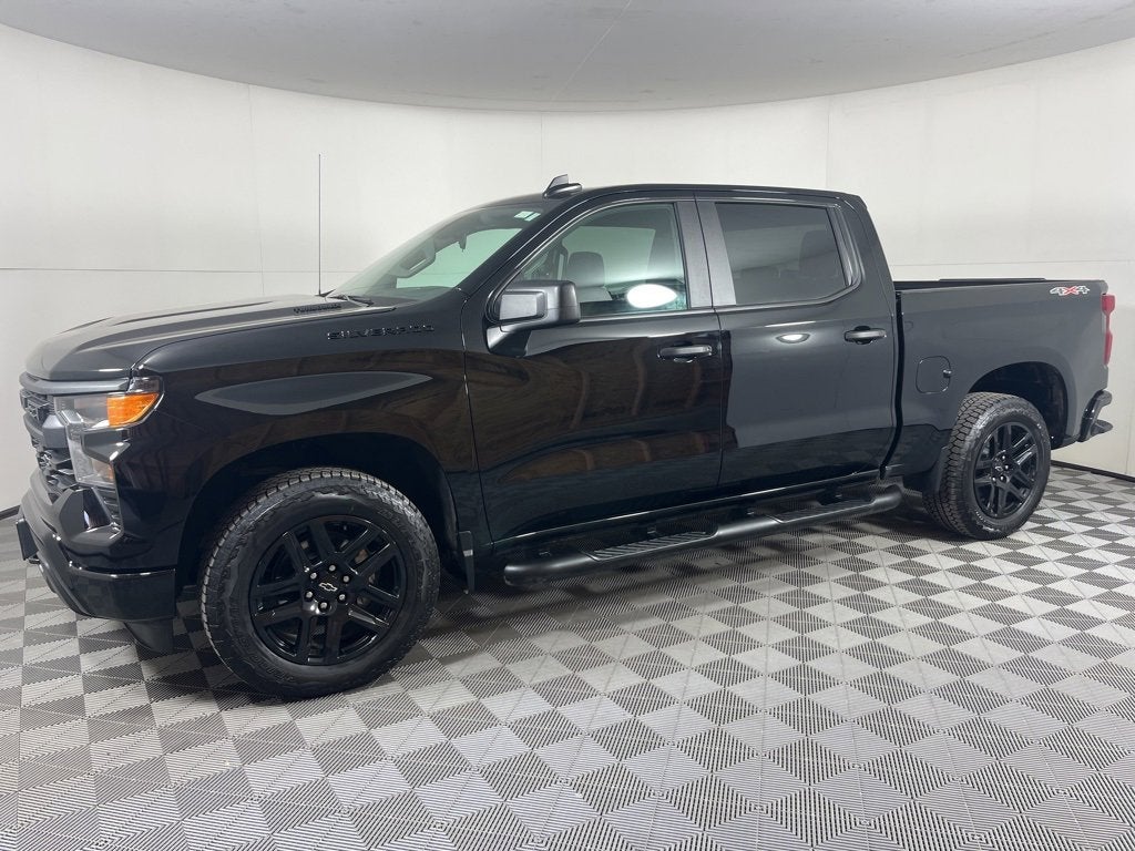 2025 Chevrolet Silverado 1500 Custom
